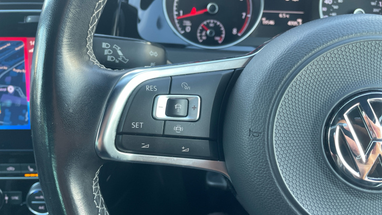 Volkswagen Golf 1.5 TSI EVO 150 R-Line Edition 5dr Petrol Hatchback